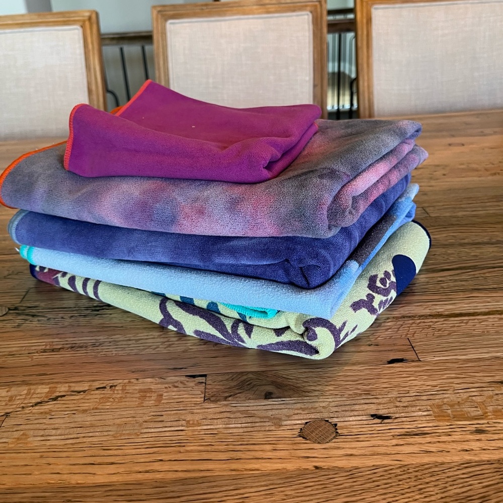 Yogitoes hot yoga towel